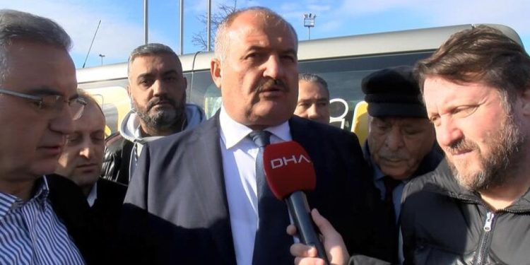 Oda başkanı taksiye yüzde 40 zam yapıldığı gün yeni zam istedi