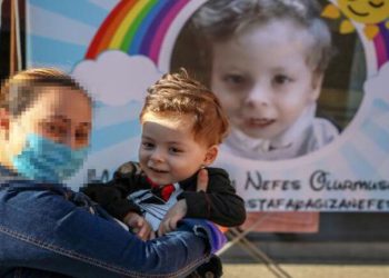 Ölen SMA hastası Mustafa Yağız için toplanan parayla oto galeri açılmış
