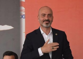 Örs’e saldıran AKP’li Işık: Zaman zaman böyle şeyler olur, özür dilemeyeceğim
