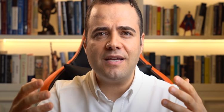 Özgür Demirtaş, iddiaları yalanladı: Siyaset bana göre değil