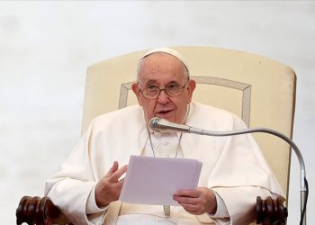 Papa, Çeçenler ve Buryatlar ile ilgili sözleri nedeniyle Rusya'dan özür diledi