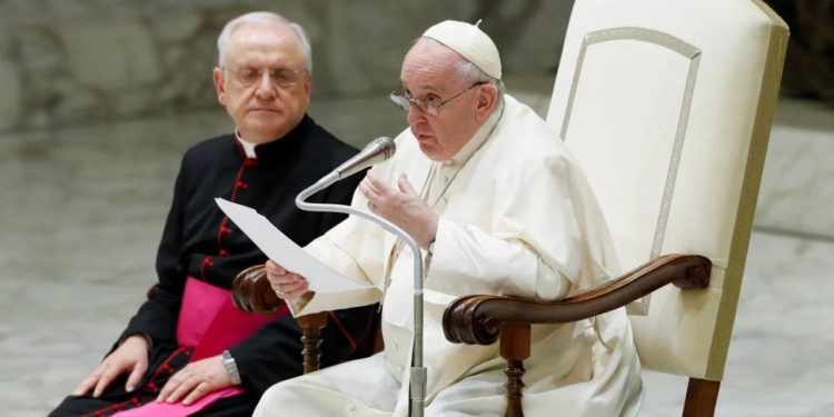 Papa Francis, rahibelere cinsel istismar suçlaması hakkında konuştu