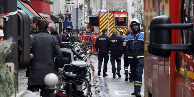 Paris saldırganı psikiyatri kliniğine sevk edildi: Doktor tavsiyesiyle gözaltı kararı kaldırıldı