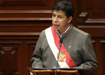 Peru'da olağanüstü hal: Devlet Başkanı Castillo Kongre'yi feshettikten sonra gözaltına alındı
