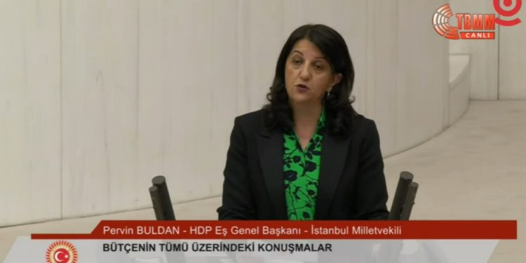 Pervin Buldan: 'Geçen yıl ekonominin kitabını yazıyordunuz, buyrun şimdi faizin kitabını yazın'