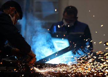 Piyasayı ters köşe yapan TÜİK'e göre sanayide işler tıkırında