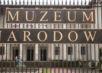 Polonya, Varşova'dan çalınan Kandinsky eserinin açık artırmayla satıldığını iddia etti