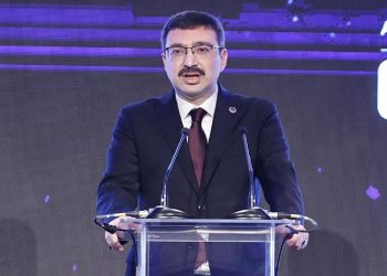 SPK Başkanı'ndan şirket sahiplerine 'hisse fiyatı' uyarısı: Sıcak bakmıyoruz