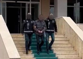 Sahte avukatlık yapan uzman çavuş tutuklandı