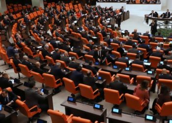 Savaşa yüzde 98 artış yapılan 2023 bütçesi kabul edildi