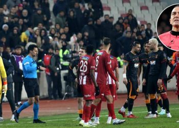 Sen golü iptal et, ben görüntüyü ekrana vereceğim