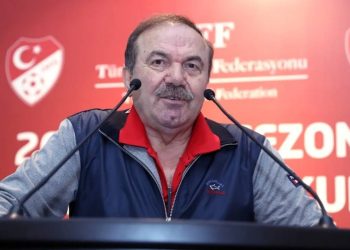 Sezon ortasında hakem değişikliği yanlış olur