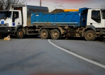 Sırbistan lideri: Kosovalı Sırplar barikatları bugün kaldırmaya başlıyor