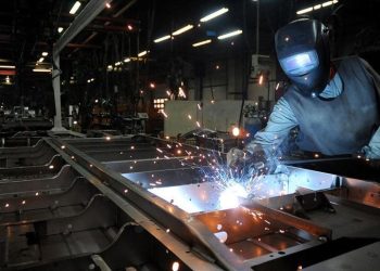 Şirketlerin üretim maliyetinde çalışan payı yüzde 10'a geriledi