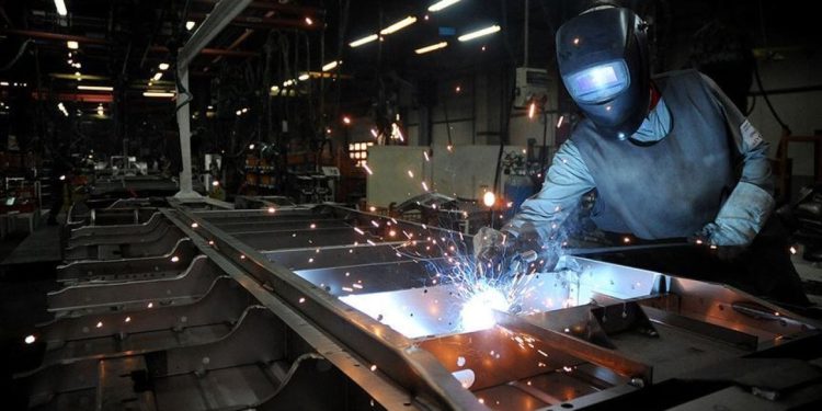 Şirketlerin üretim maliyetinde çalışan payı yüzde 10'a geriledi