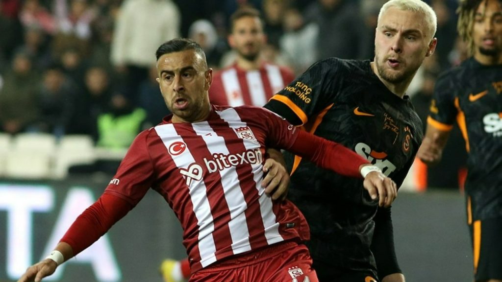 Sivasspor'un golü iptal edildi, Galatasaray 3 puanı kaptı