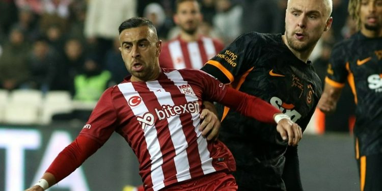 Sivasspor'un golü iptal edildi, Galatasaray 3 puanı kaptı