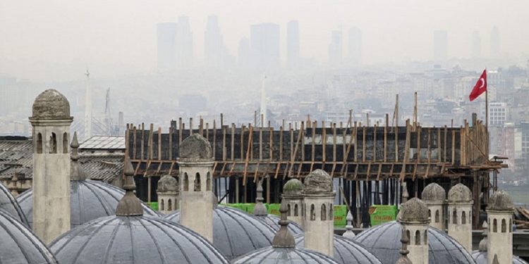 Süleymaniye’nin silüetini bozan yurt inşaatına AKP ve MHP’den onay