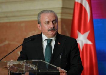 Türkiye Büyük Millet Meclisi Başkanı Mustafa Şentop, Cumhurbaşkanı Recep Tayyip Erdoğan'ın gelecek cumhurbaşkanlığı seçimlerinde yeniden aday olmasının önünde herhangi bir engel olmadığını söyledi.