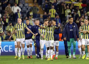 TFF'den henüz yanıt yok: Fenerbahçe, '5 yıldız' konusunda kararını verdi