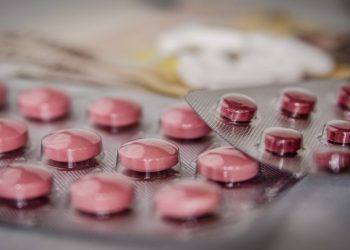 TTB'den ilaç krizi açıklaması: Kaynakları özel sermayeye sunan anlayışla aşılamaz