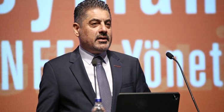 TÜRKONFED Başkanı Sönmez: Her üç patrondan ikisi işçi çıkarmayı düşünüyor