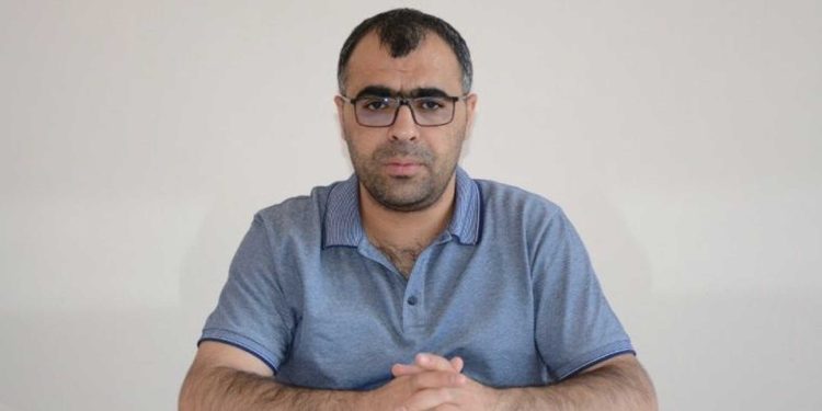 Taciz haberi nedeniyle gözaltına alınan gazeteci Sinan Aygül tutuklandı