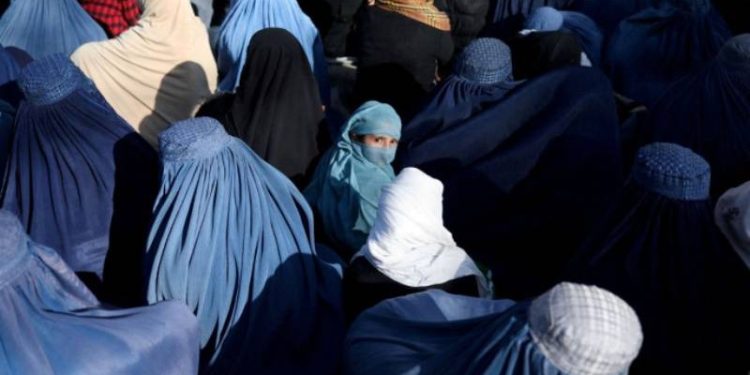 Taliban, kadınların sivil toplum kuruluşlarında çalışmasını yasakladı