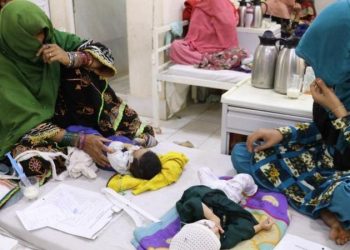 Afganistan’da çalışan üç büyük sivil toplum kuruluşu, Taliban’ın kadınların bu kuruluşlarda çalışmasını yasaklamasından sonra, ülkedeki faaliyetlerini durdurdu.