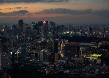 Tokyo'da 2025 itibarıyla tüm yeni evlerde güneş paneli zorunlu olacak