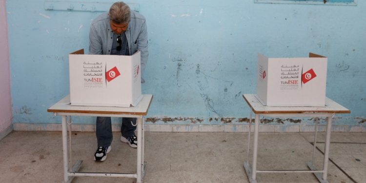 Tunus'ta halkın yüzde 91,2’si sandığa gitmedi, muhalefetten 'büyük eylem' çağrısı geldi