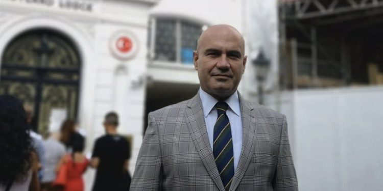 Turhan Çömez: 13-14 yaşındaki çocukları barlara götürüyorlardı