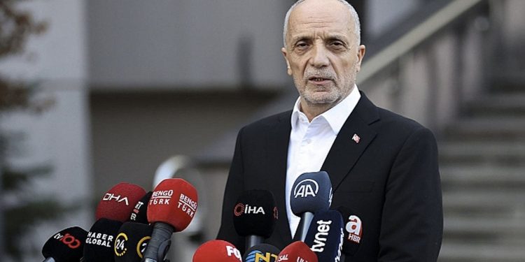 Türk-İş Başkanı’ndan asgari ücret açıklaması: 7 bin 785 liranın altındaki bir rakamı kabul etmemiz sıfır, kırmızı çizgimiz