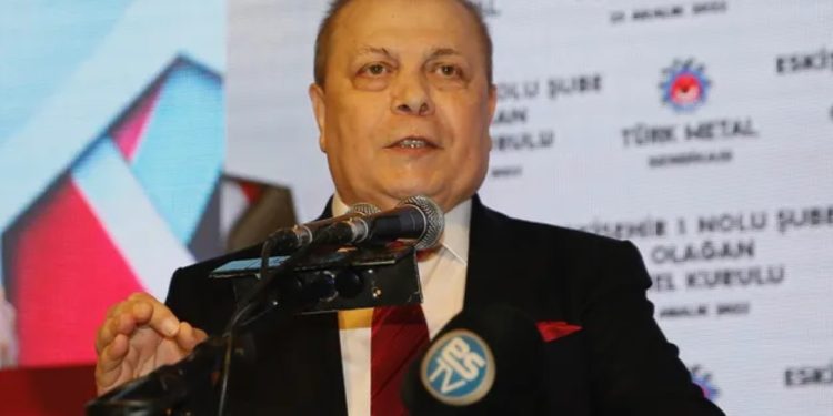 Türk-İş Genel Sekreteri Kavlak'tan asgari ücret açıklaması: "İçimize sinmedi masadan kalktık, vergi düzenlemesi için sizi meydanlara çağıracağız"