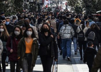 'Üst solunum yolu enfeksiyonları nedeniyle acillere başvurular 3-4 kat arttı'