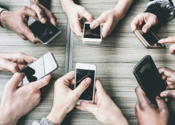 Uzman uyarısı: Akıllı telefon bağımlılığı tehlike saçıyor