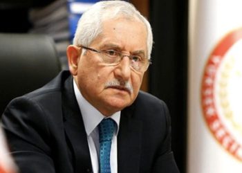 YSK Başkanı'na hakaret davasında beraat: 'Kaba eleştiri'