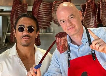 Yakın arkadaş oldukları iddia edilmişti; FIFA Başkanı Infantino Nusret'i takipten çıkardı