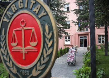 Yargıtay, 'adam ol' sözünü hakaret saymadı