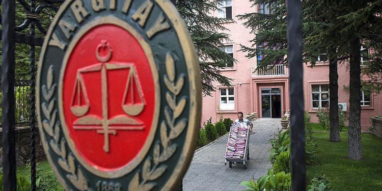 Yargıtay, 'adam ol' sözünü hakaret saymadı