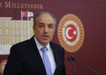 Yeneroğlu: Sırtını mafyaya dayayan koalisyon ülke yönetiyor