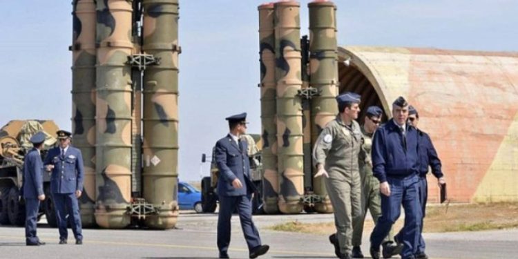 Yunanistan, S300'leri isteyen Ukrayna'ya vermemiş: ‘Bir gece ansızın gelebiliriz’ gibi tehditlerle karşı karşıyayız