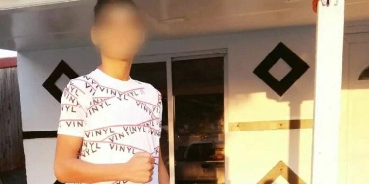 Yunanistan'da 16 yaşındaki Roman genci vuran polise geçici ev hapsi verildi