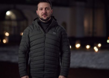 Zelenski'den Ukraynalılara Noel mesajı: Kendi mucizemizi yaratıyoruz