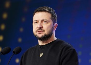 Zelenskiy: Düşman, Donetsk bölgesini ele geçirme çılgın fikrinden vazgeçmedi