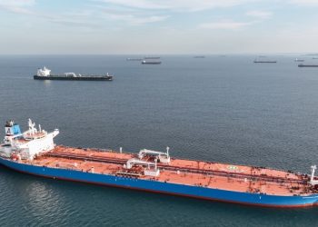 “İstanbul Boğazı’nda Bekleyen Tanker Sayısı 13’e Düştü”