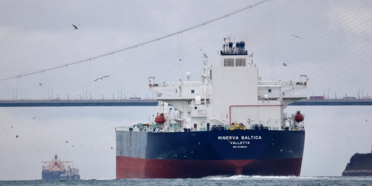 Türkiye Petrol Tankerlerine Sigorta Şartını Sürdürecek