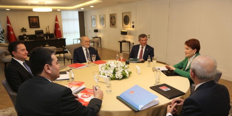 Altılı Masa’da Ortak Aday ve Referandum Belirsizliği