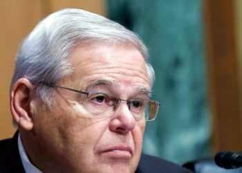 Menendez Türkiye’ye F-16 Satışına Karşı Olduğunu Bir Kez Daha Yineledi