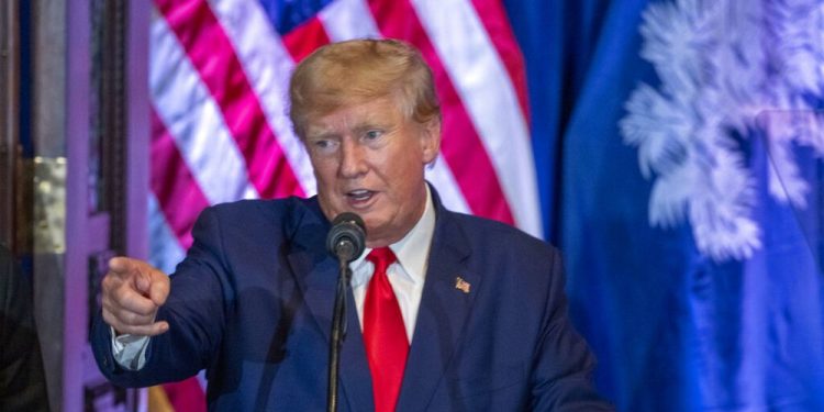 2024 seçim kampanyasını başlatan Trump: Her zamankinden daha kararlıyım